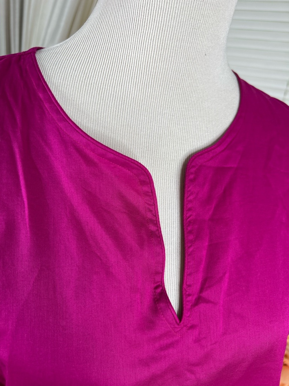 Talbots NWT Split Neck Tunic Top Size Large - Picture 3 of 8